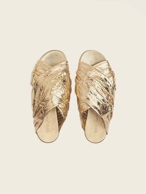NWOT Forte Forte Flat Lam Calfskin Sandal in Crinkled Gold Leather
